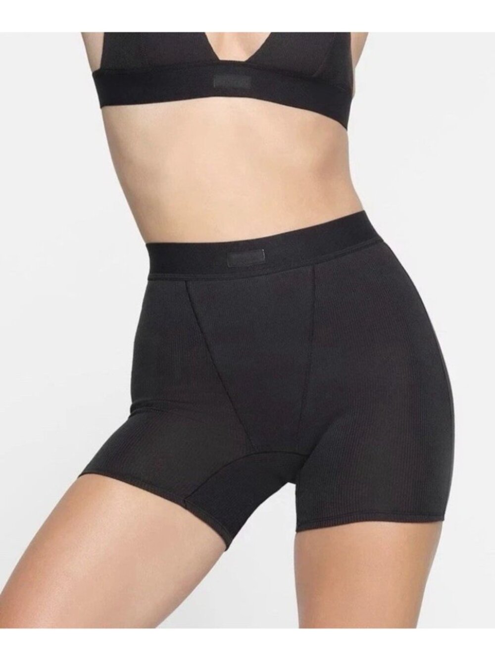 NWT SKIMS Cotton Rib Boxer Shorts in SOOT, Black Sz Large $36 PN-HWS—0042